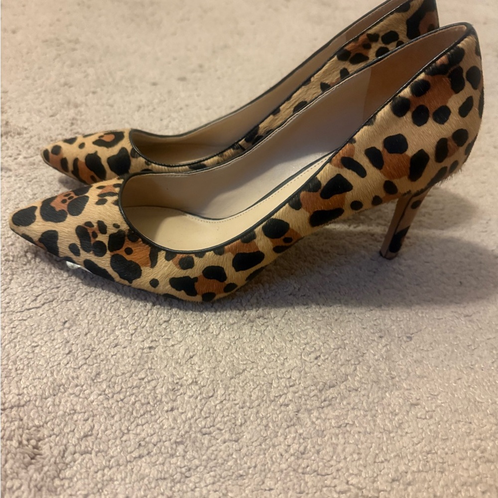 Via Spiga Brown and Black Heels with Pointed Toe
